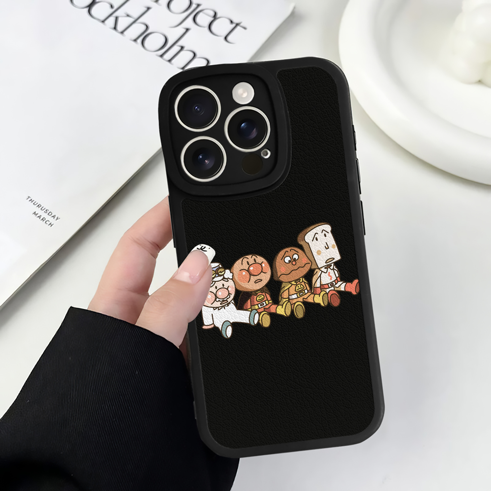 （画像用） アンパンマン Anpanman 【iPhone 16シリーズ対応】シリコンスマホケース（レザー調） 材質：シリコン